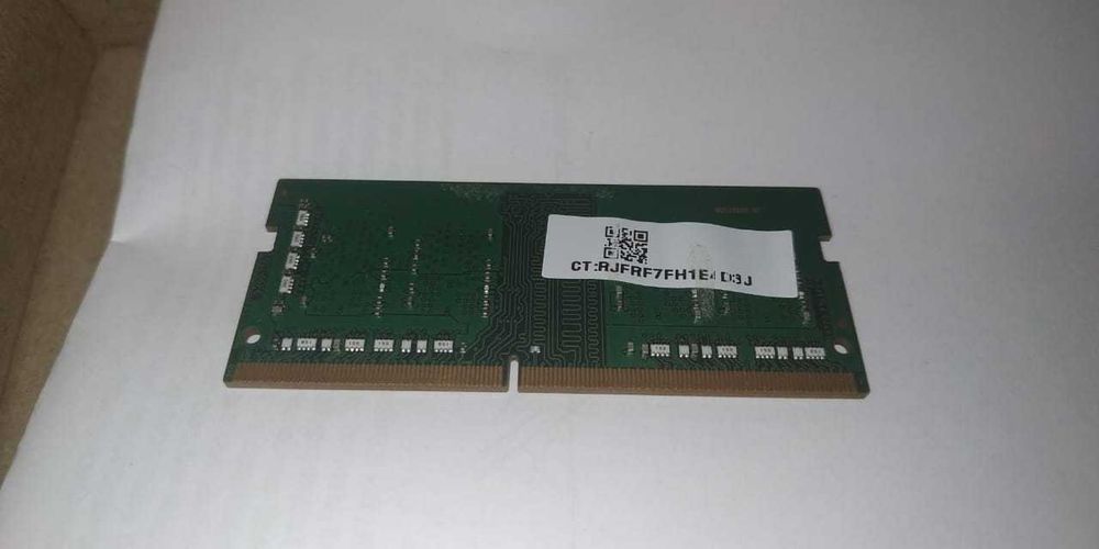 Оперативной памяти:Hynix 4GB DDR4 2666 МГц (HMA851S6DJR6N-VKN