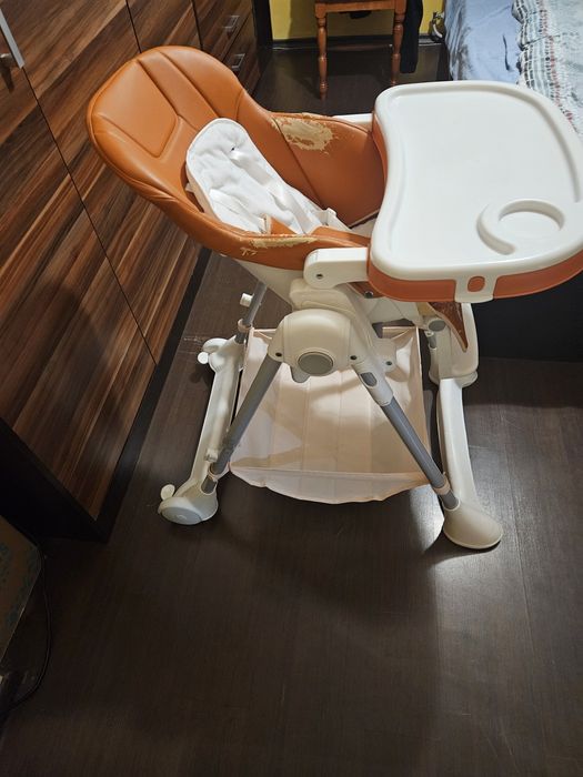 Стол за хранене Cangaroo