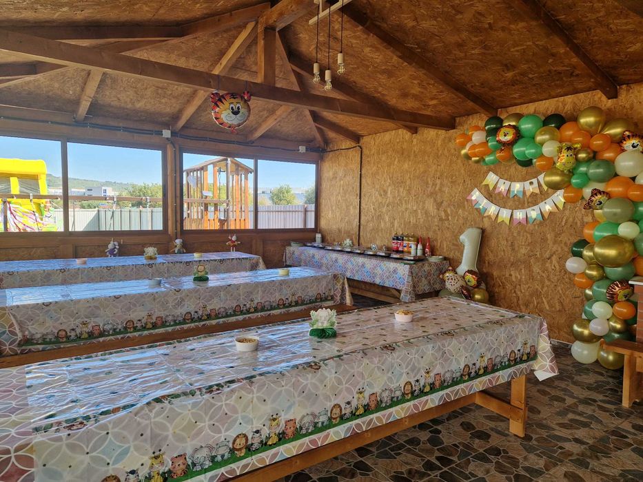 Inchiriez grădină cu foisor petreceri