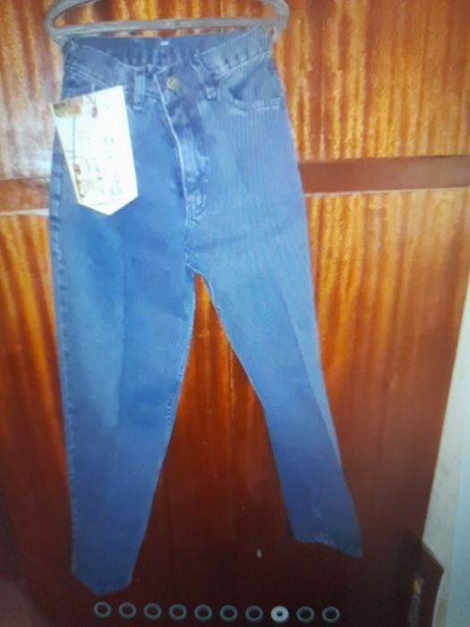 Детски дънки нови