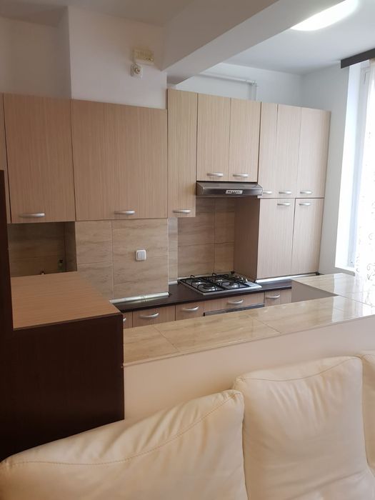 Inchiriez apartament Ared-UTA