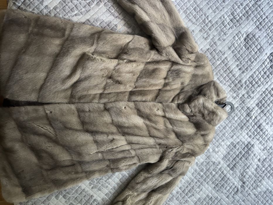 Продам норковую шубу