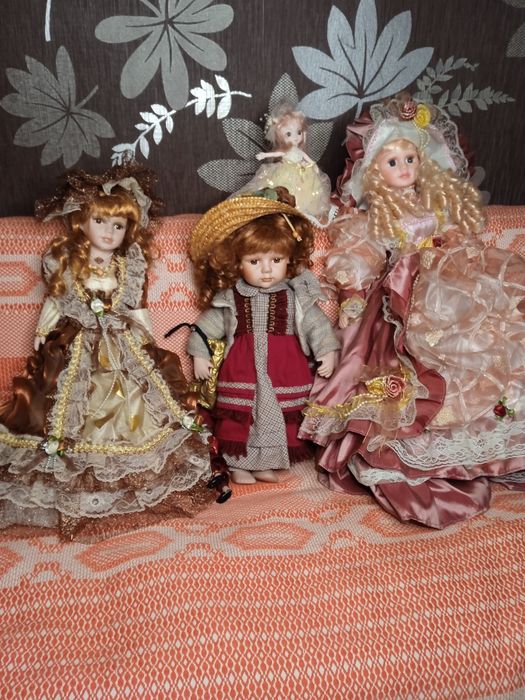 Куклы коллекционные в хорошем состоянии