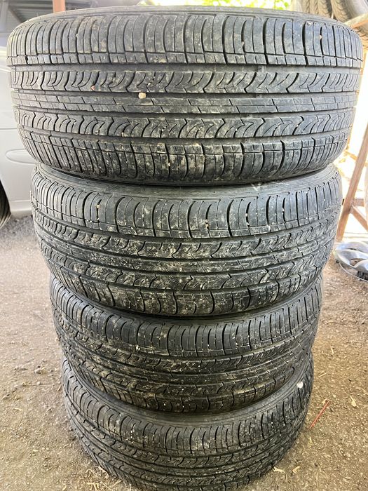 Roadstone в размере 205/55 R16