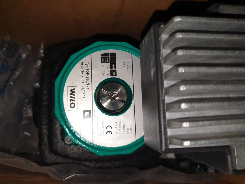 Насос циркуляционный Wilo Type TOP E30/1-7