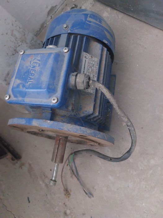 Двигатель сатылады 4 кв-3000 оборот