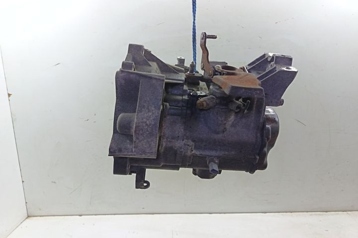 Cutie de viteze 5+1 1.2 / 1.4 i 02T301103K Volkswagen VW Polo a 4-a g