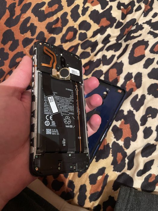 Продаётся Redmi 8 4/64