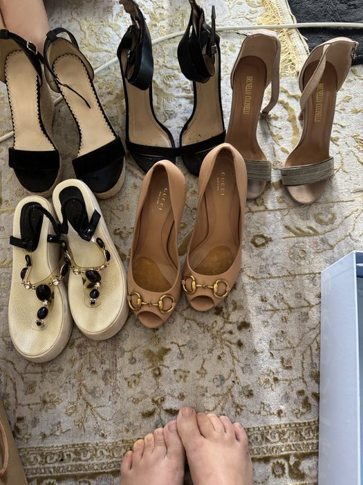 все туфли оригинал. пишите уатсапп.