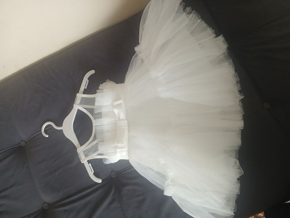 Продам белое платье