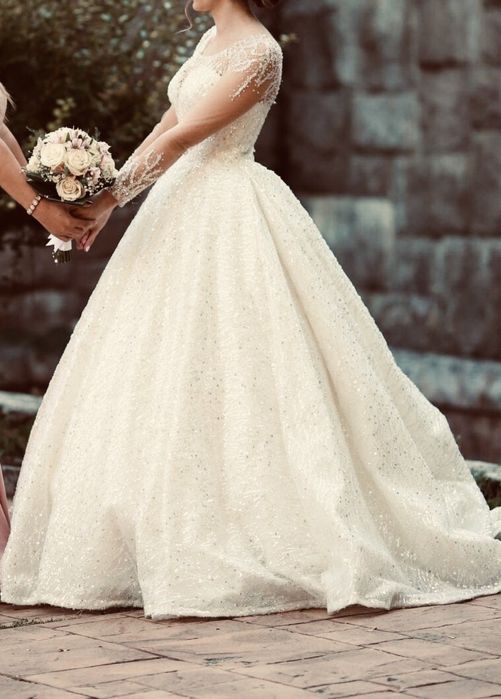 Булчинска (сватбена) рокля