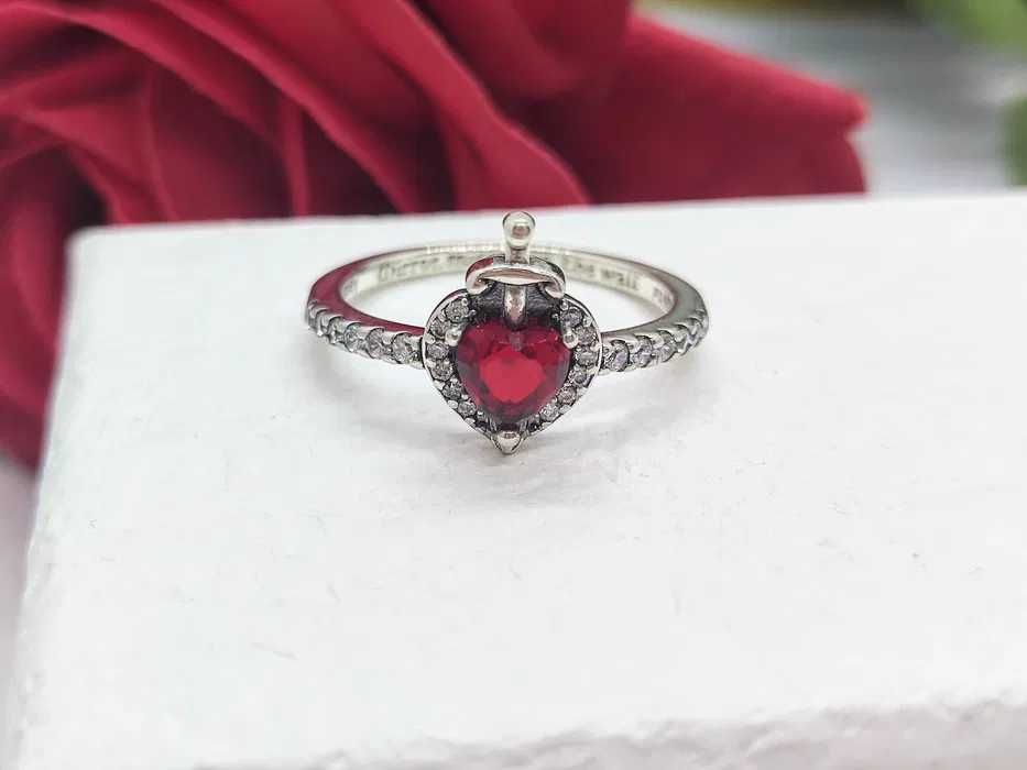 Пръстен Пандора|Pandora