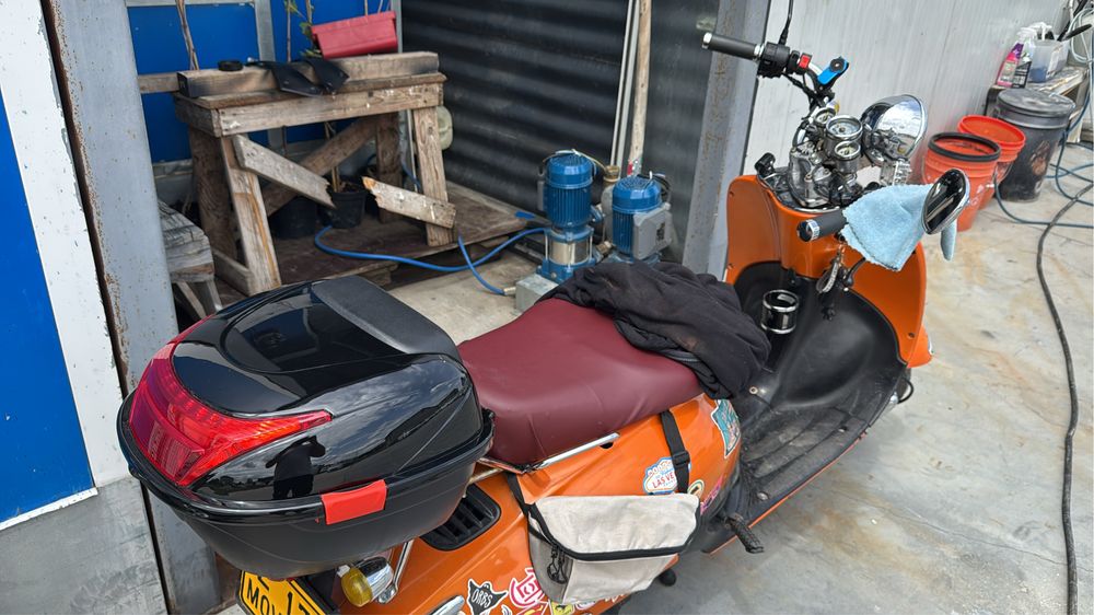 Scuter Huatian 49cc 45Km/h - gy6