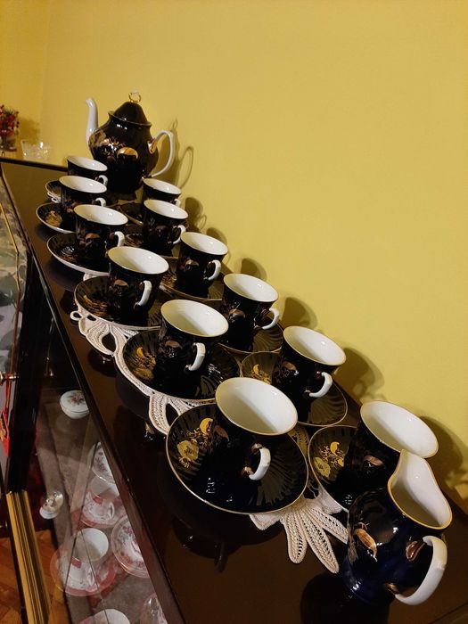 De vanzare serviciu cafea cu lapte cobalt+surpriza