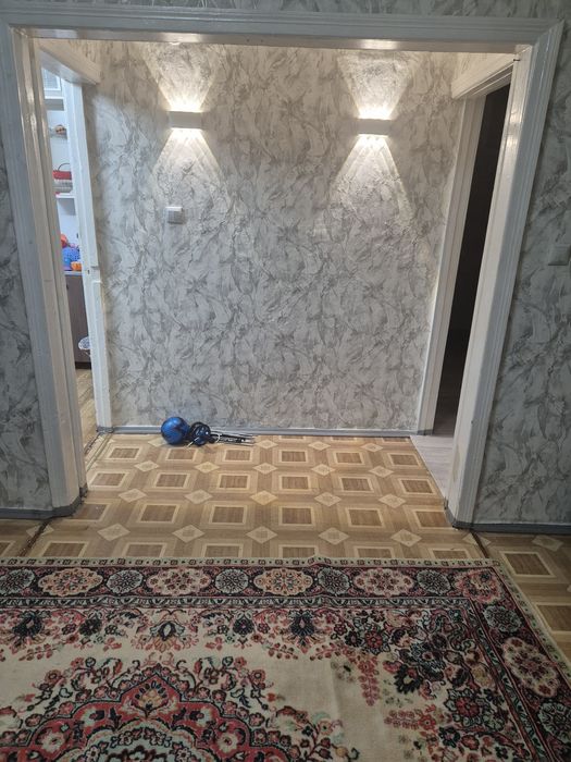 Сдам 2 -х комн кв в центре города