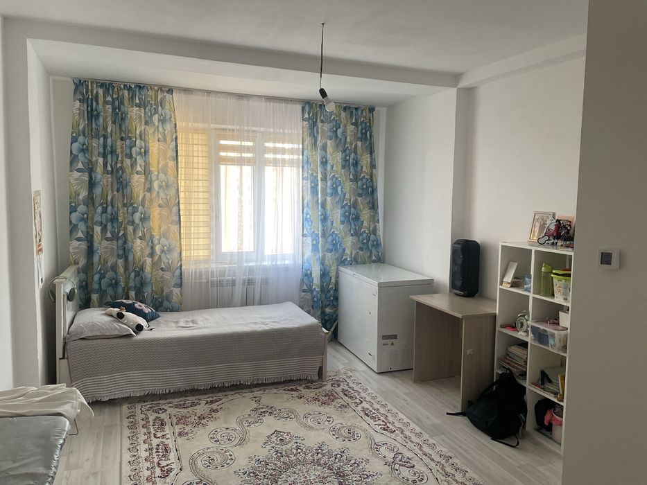 продам 3-х комнатную квартиру