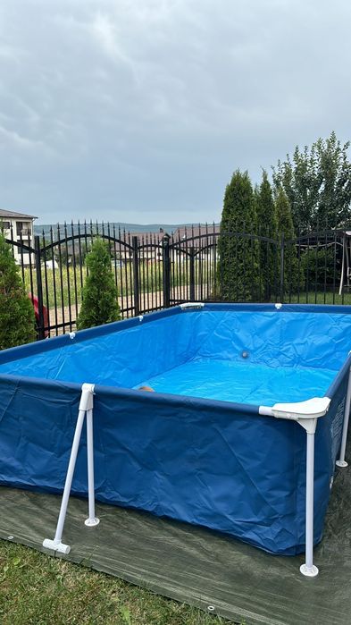 Piscina cu cadru metalic,folosita.