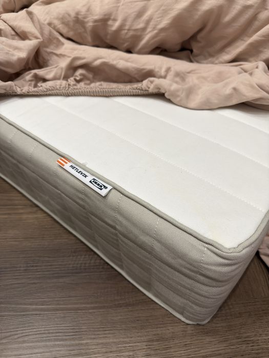 Матрас Ikea 90x200x20 см