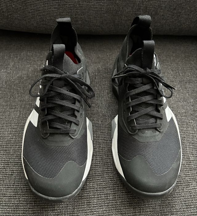 Маратонки Адидас - нови