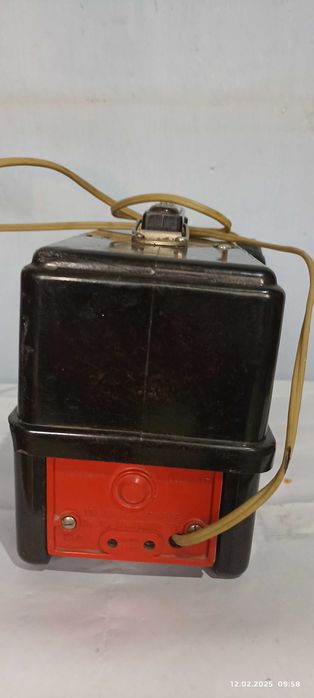 Стабилизатор напряжения для бытовой техники 220в. -200 вт.  Б-У.