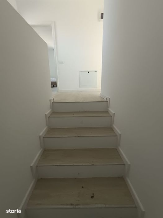 Vila parter + etaj Peugeot