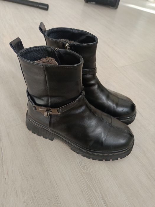 Продам зимний женский сапоги