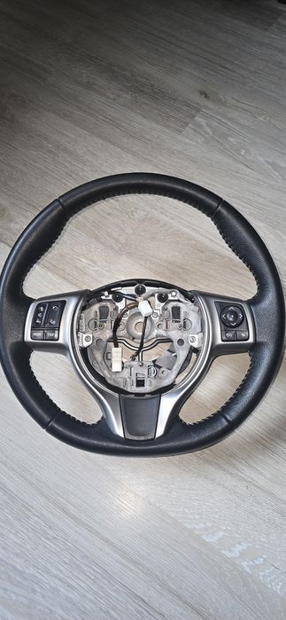 Volan toyota yaris 2011-2018