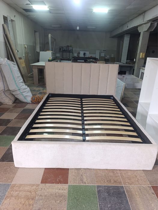 Новая кровать 160×200 с мягким изголовьем