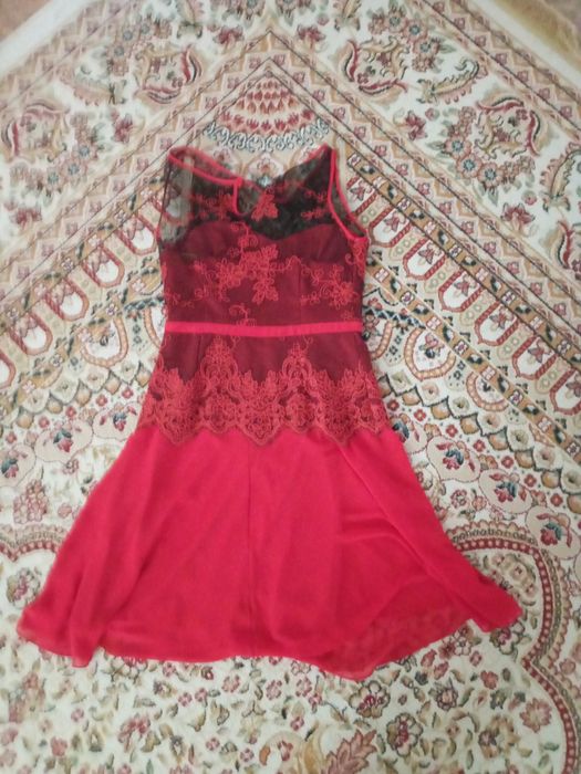 Продаётся вечерняя платье.