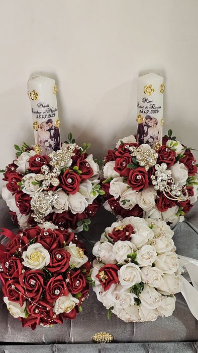 Set Lumânări nuntă și buchete Trusouri botez