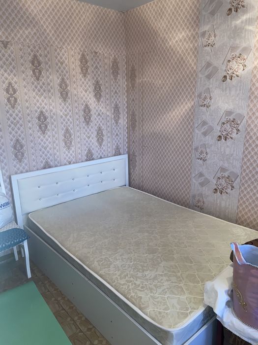 Продается двуспальная кровать