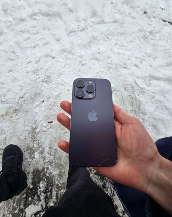 продам айфон 14 про