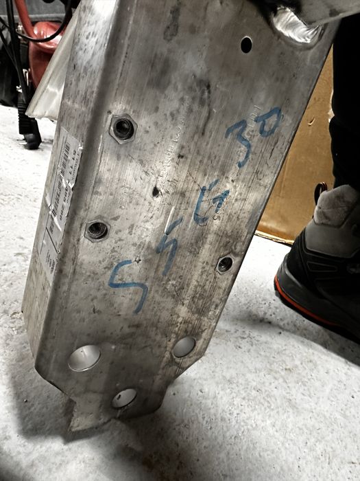 Armatură față bmw seria 5.g30.g31.