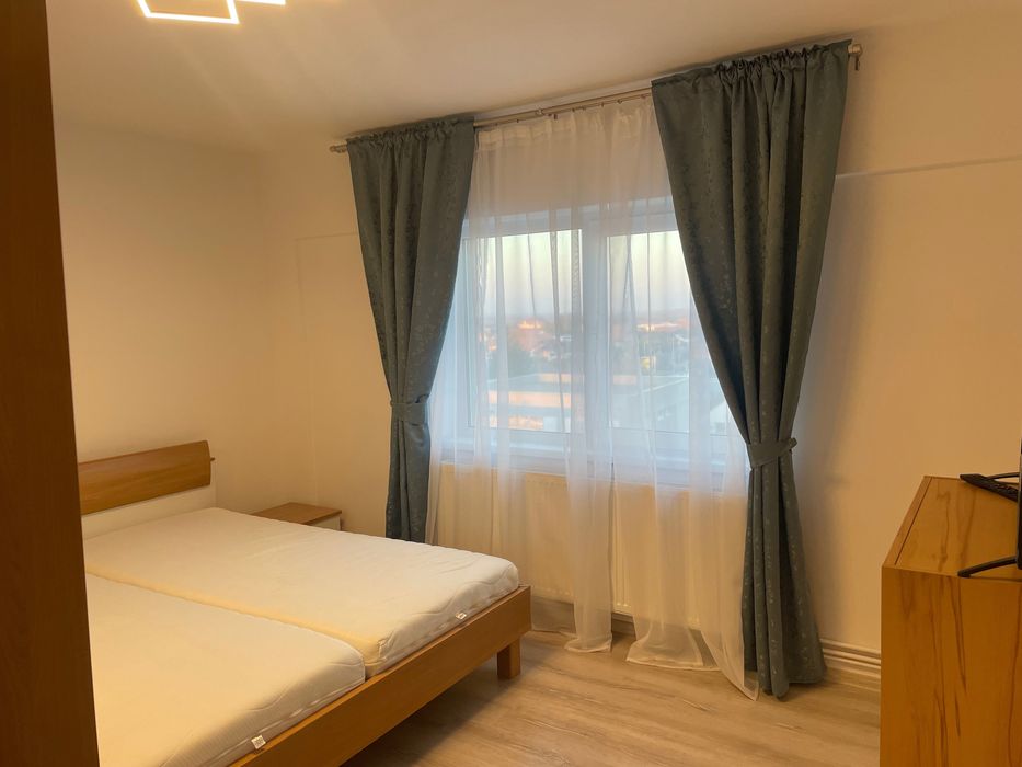 Vând apartament 2 camere, MV 2