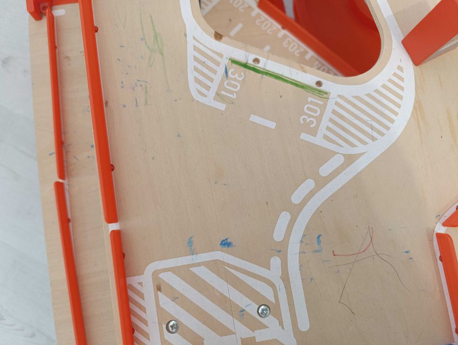 Детска дървена писта/паркинг