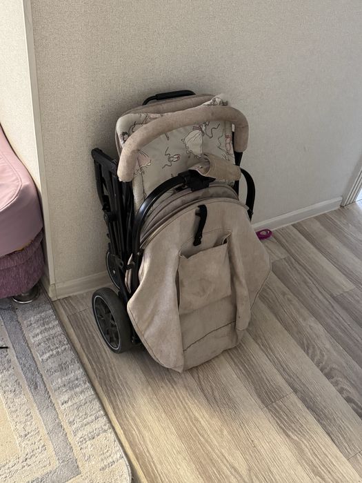 Продам коляску возможно доставка