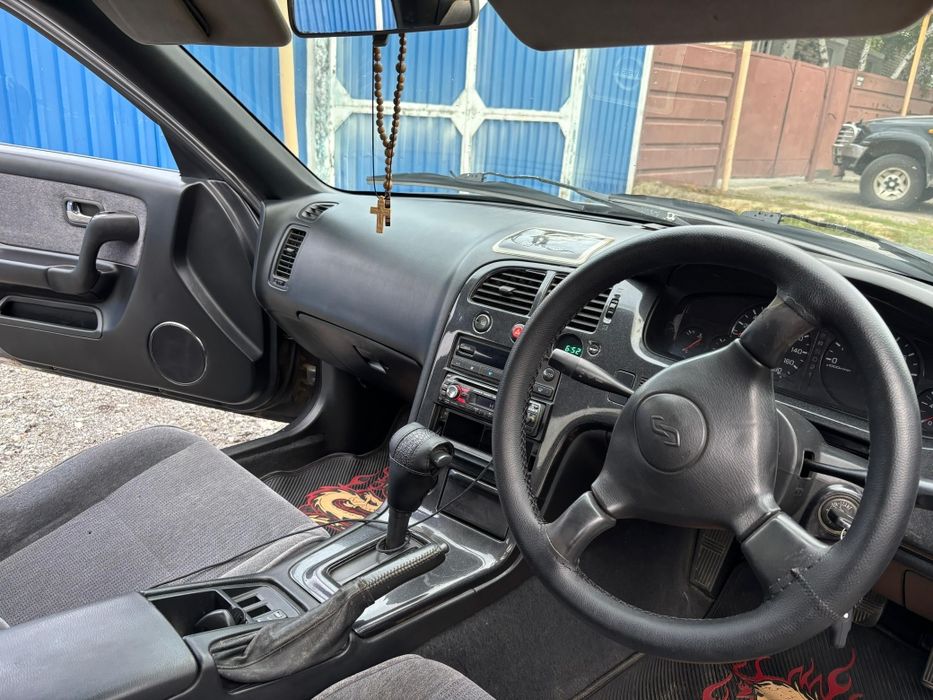 Салон skyline r33