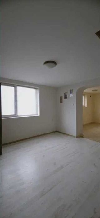 Предлагам къща в с. Момино об. Търговище