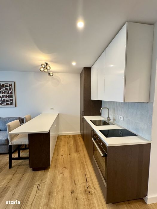 Inchiriez apartament 3 camere, Piata Spitalului-Intim