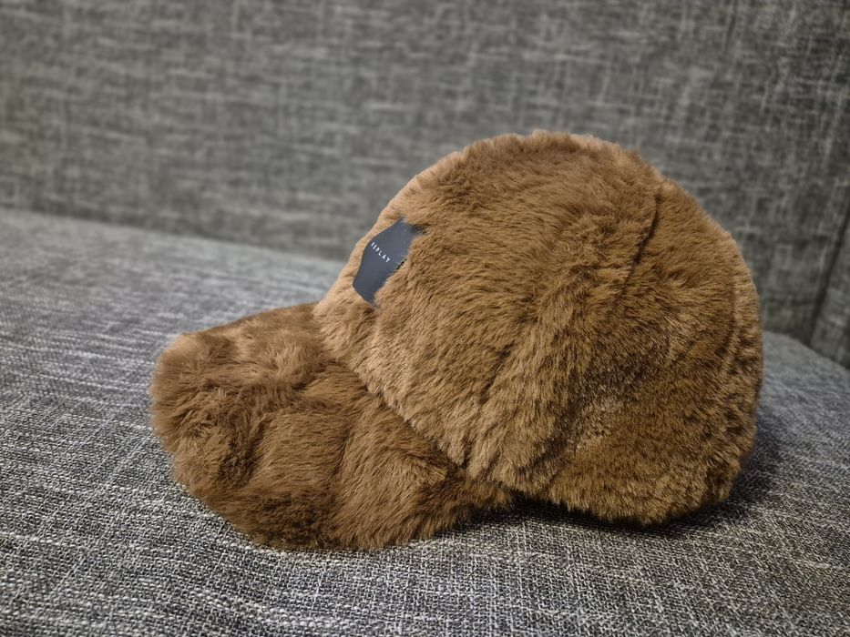 Чисто нов комплект шал и шапка