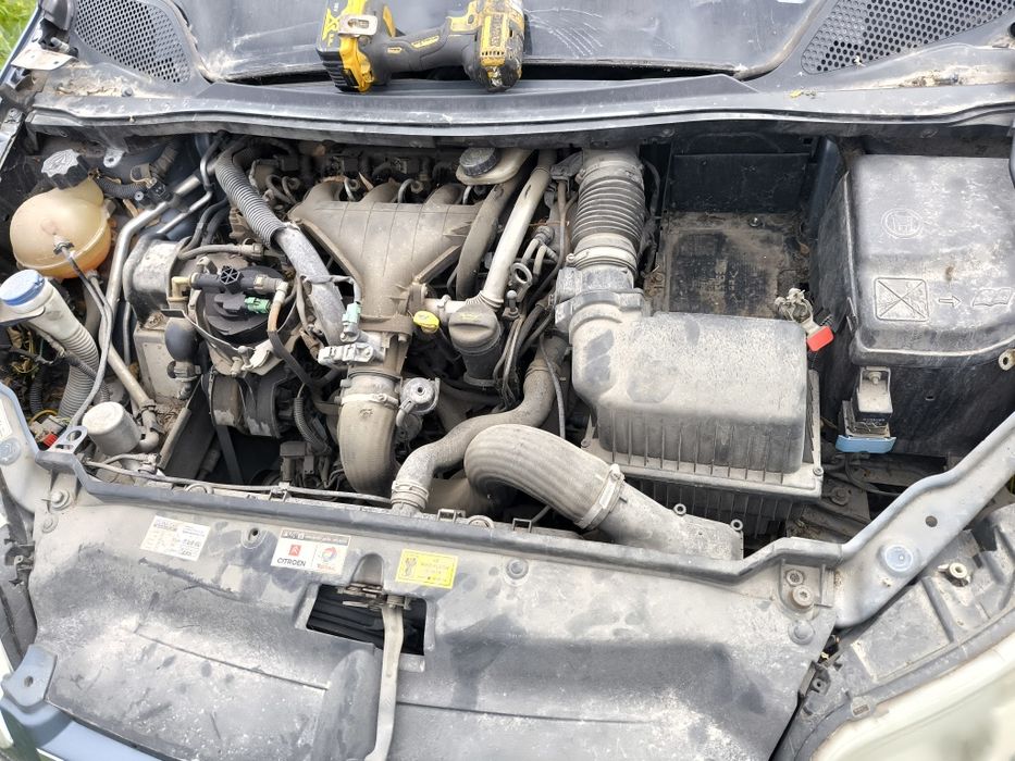 Ситроен С4 На части Citroen C4 2,0 hdi