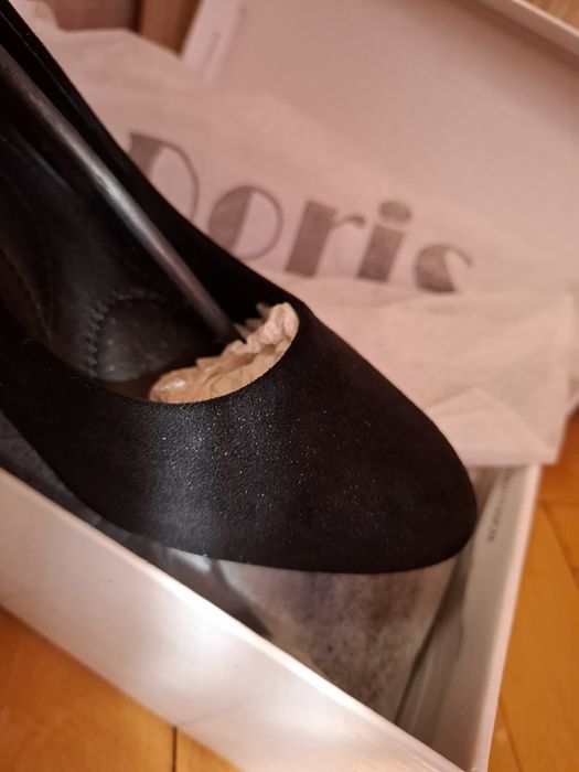 Дамски  черни  токчета