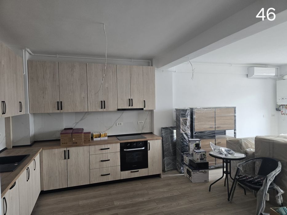 Inchiriez apartament