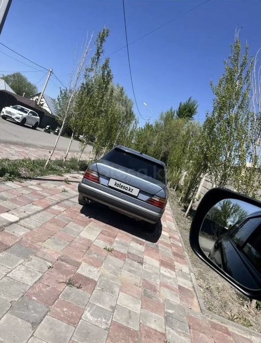 Мерседес  в 124 кузове