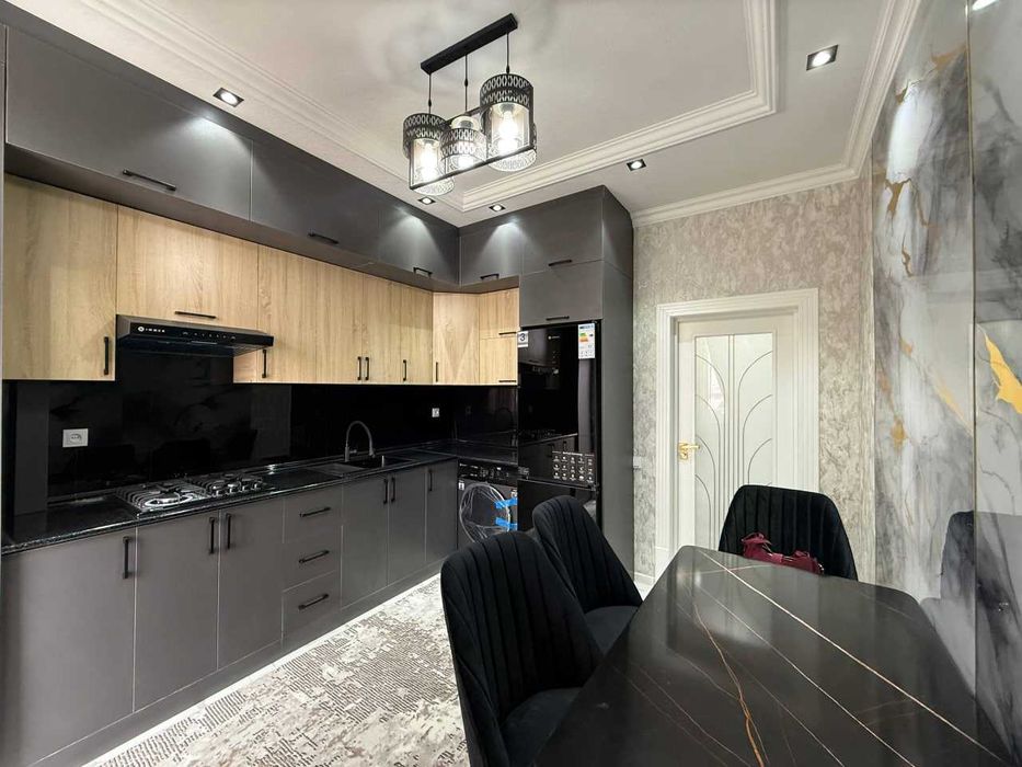 3х комнатная квартира на 4 этаже 91кв/м, в Самарканде