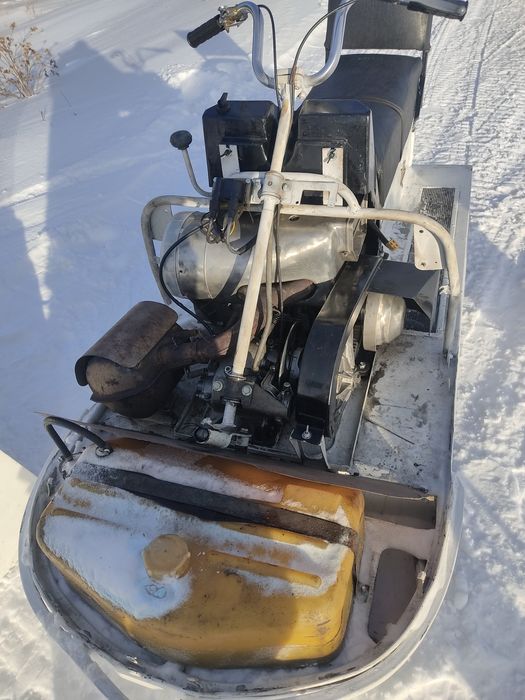 Продам снегоход Буран
