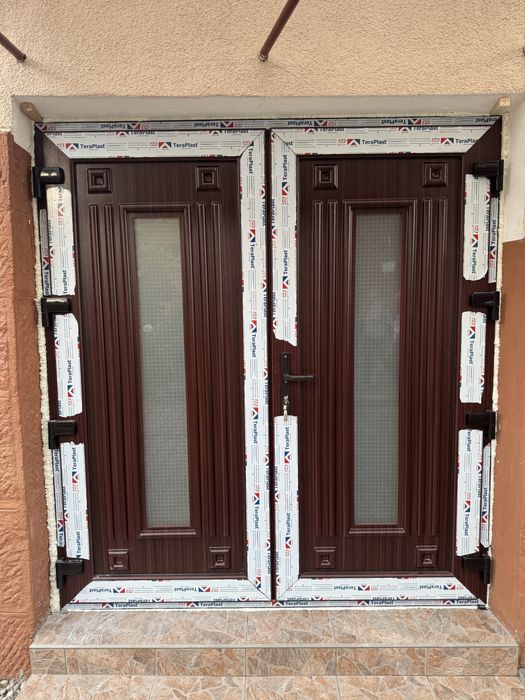 Ferestre și usi termopan la preț de producător