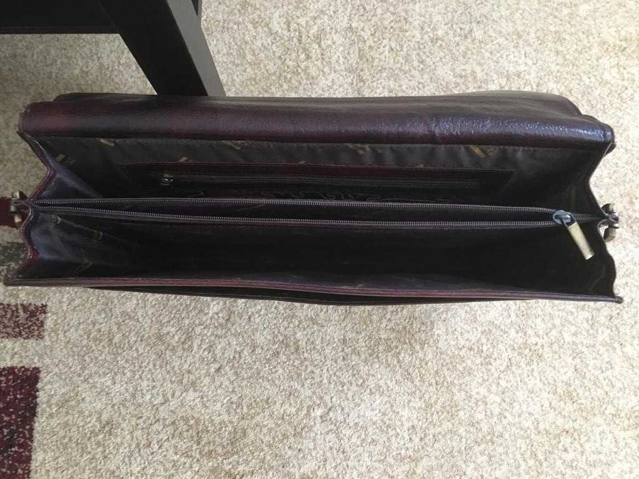 Портфель для деловых мужчин