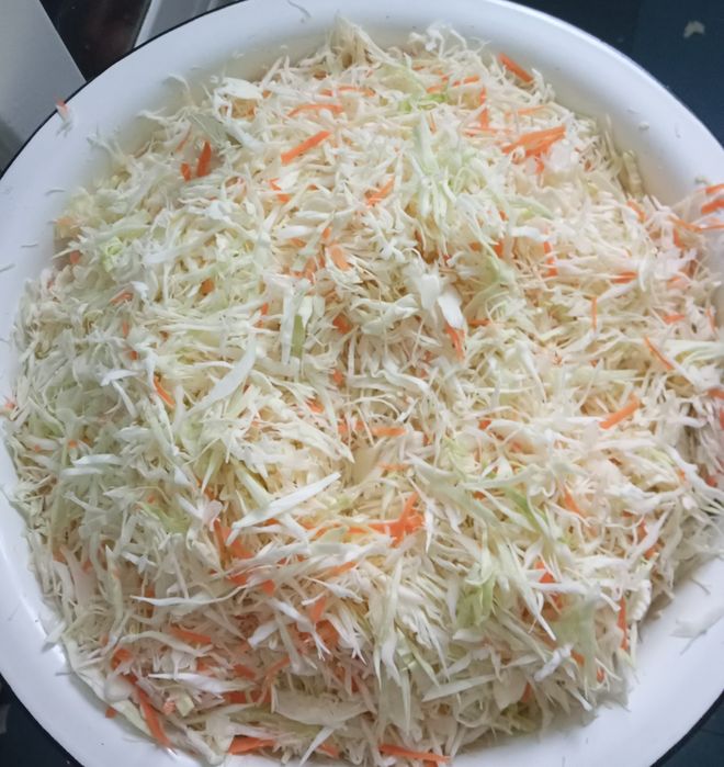 Продам квашеную капусту