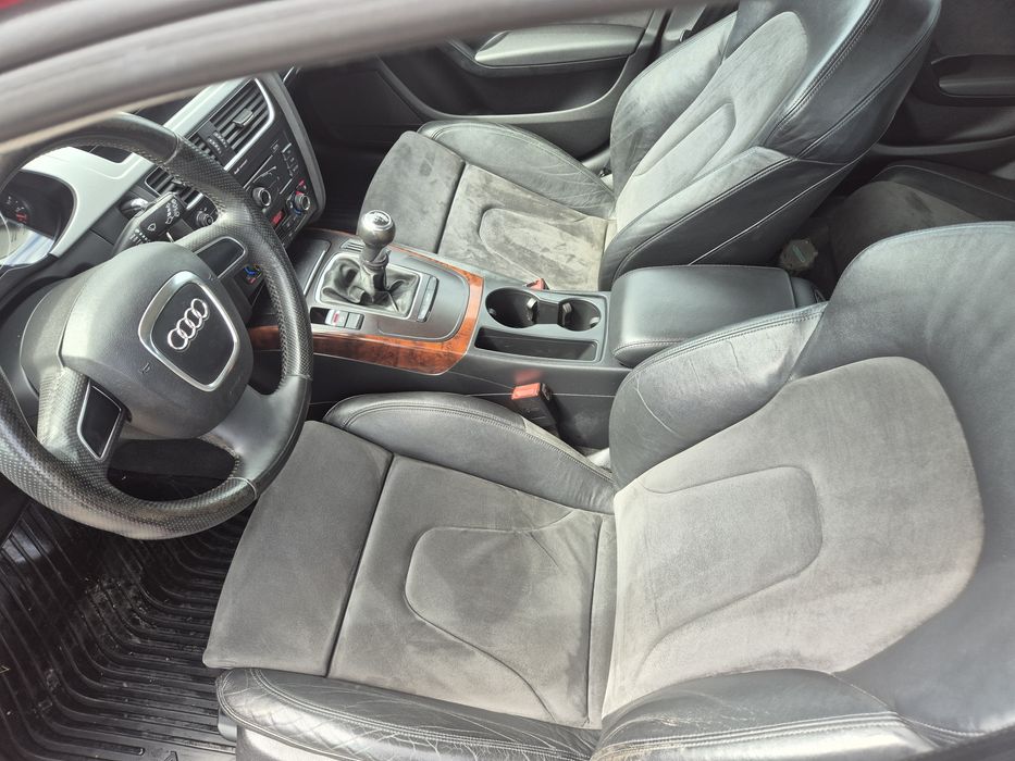 Audi A4  1.8 benzina  174000 km